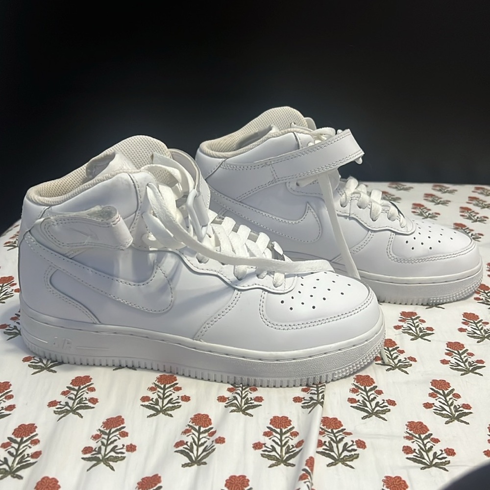 Nike Air Force 1 Mid